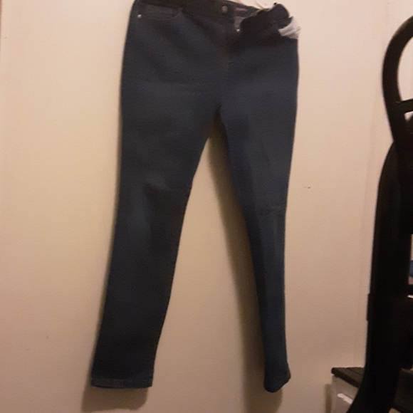 Childrens Place jeans - Picture 1 of 3